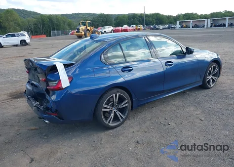 2022 BMW 330I xDrive z USA, uszkodzony, nr VIN 3MW5R7J0XN8C24972